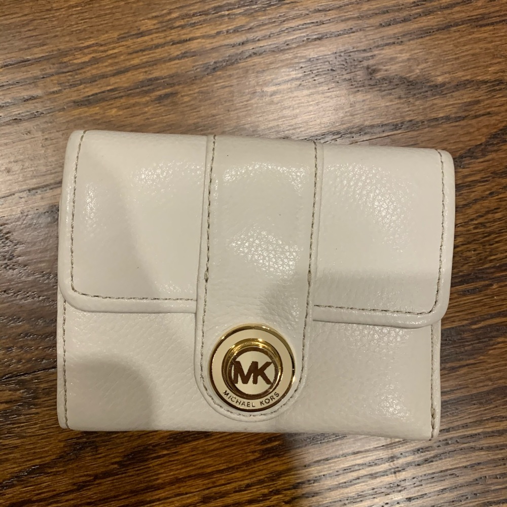 Michael Kors small off white wallet